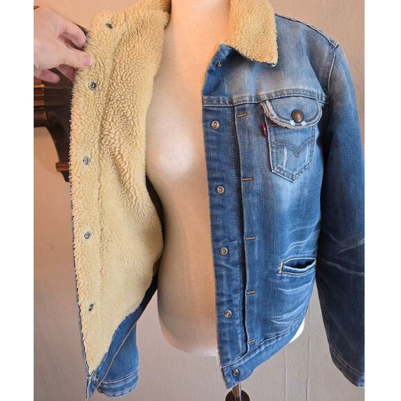 Levi's Women's Denim Sherpa Lined Jacket SZ Large Trucker - Picture 3 of 9